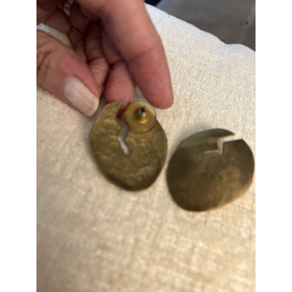 AH Anne Hellman Large Abstract Brass Artisan Brutalist Earrings Pierced Signed - Picture 5 of 11